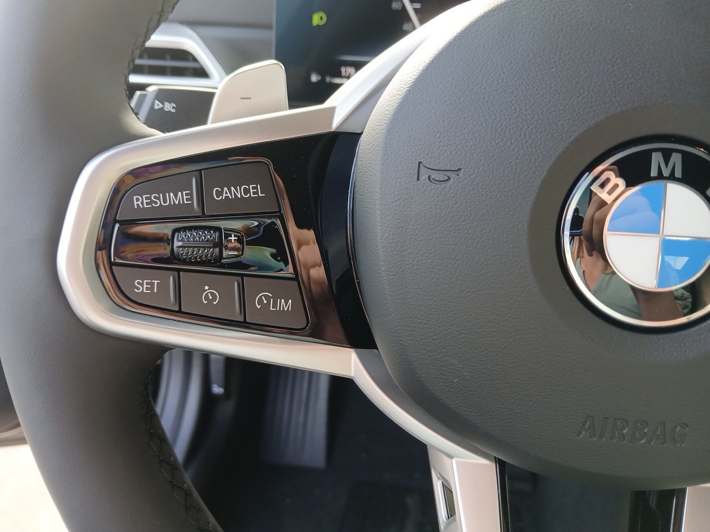 2025 Bmw 330i photo 18