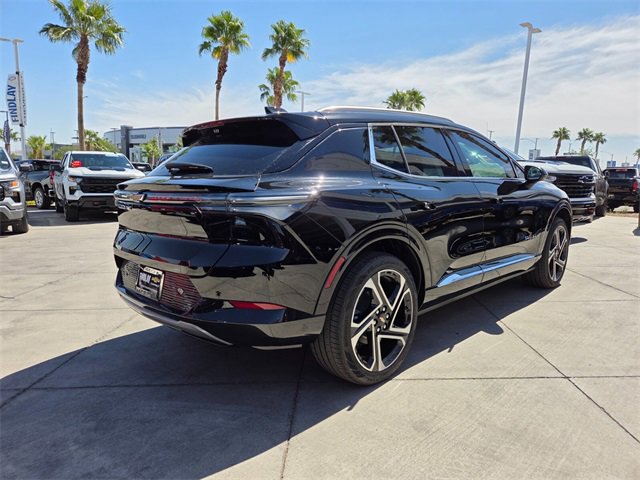 2025 Chevrolet Equinox EV 1LT photo 3