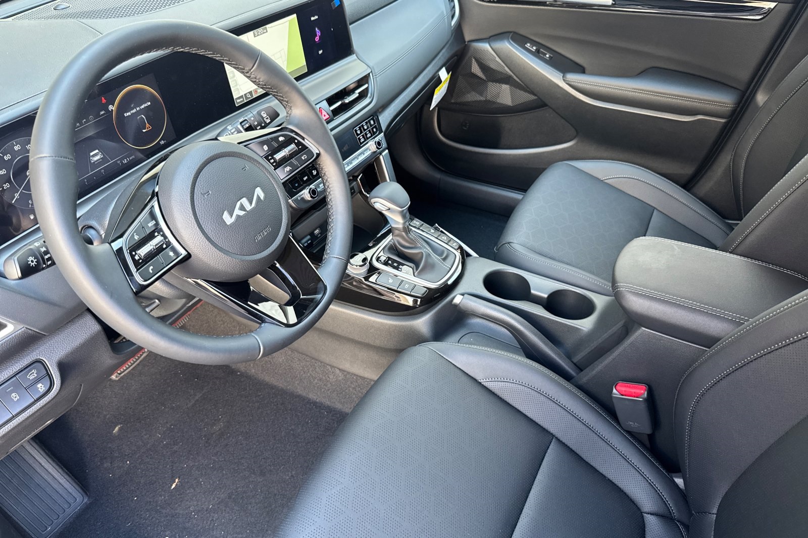 2026 Kia Seltos EX photo 4