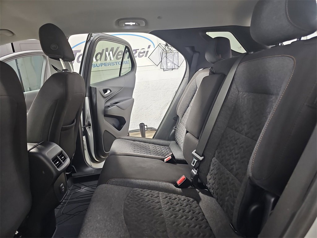 2022 Chevrolet Equinox LT photo 14
