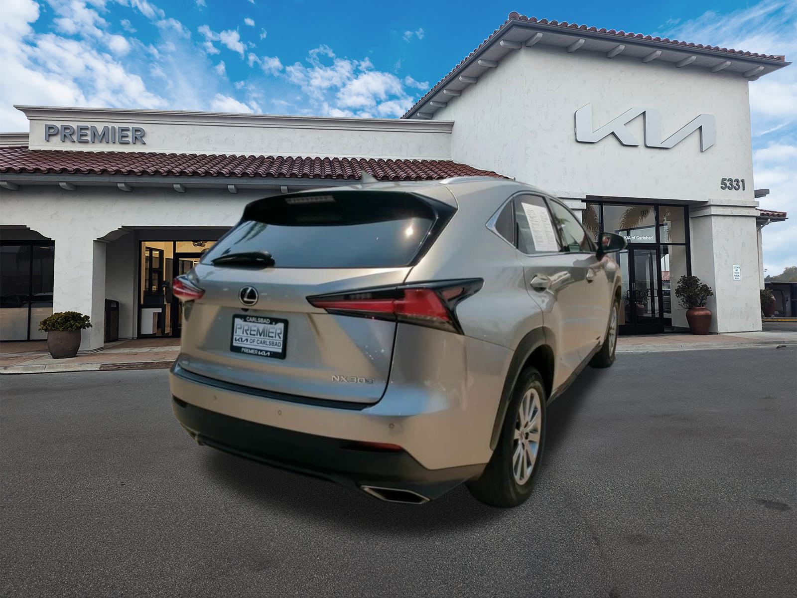 2021 Lexus NX 300 photo 6