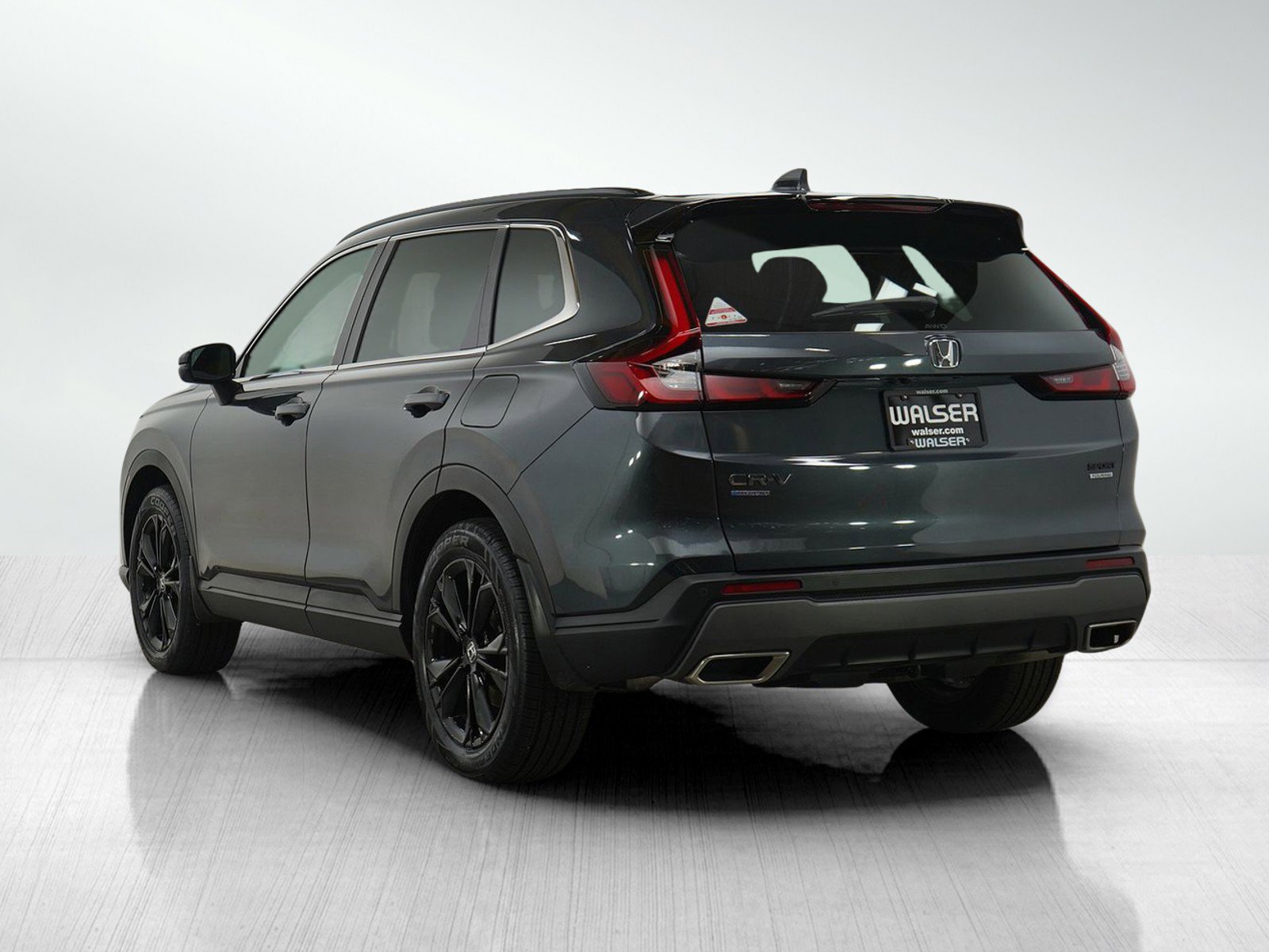 2023 Honda CR-V Hybrid Sport Touring photo 2