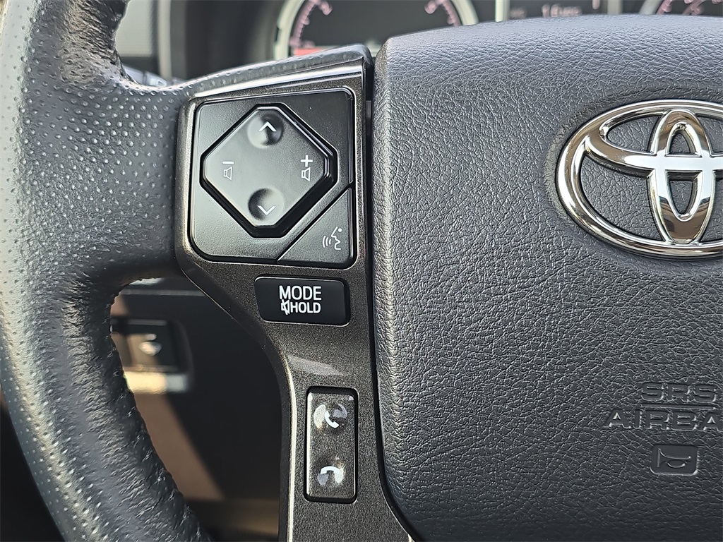 2023 Toyota 4Runner TRD Off-Road Premium photo 16