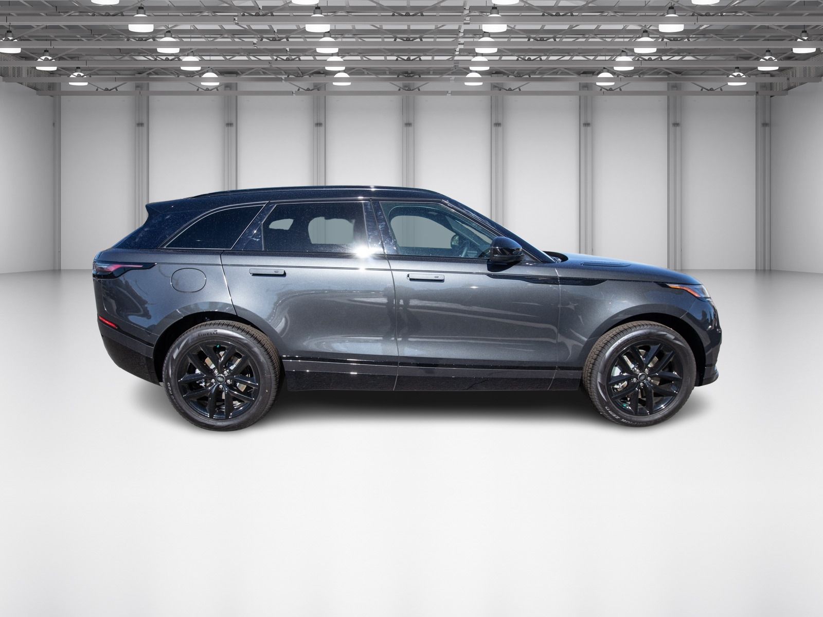 2025 Land Rover Range Rover Velar SE photo 4