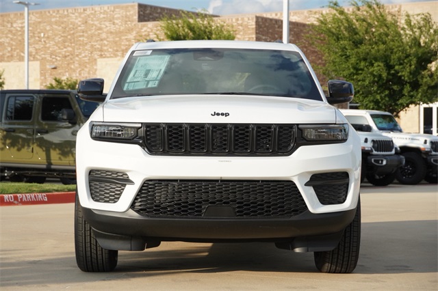 2025 Jeep Grand Cherokee Altitude X photo 2