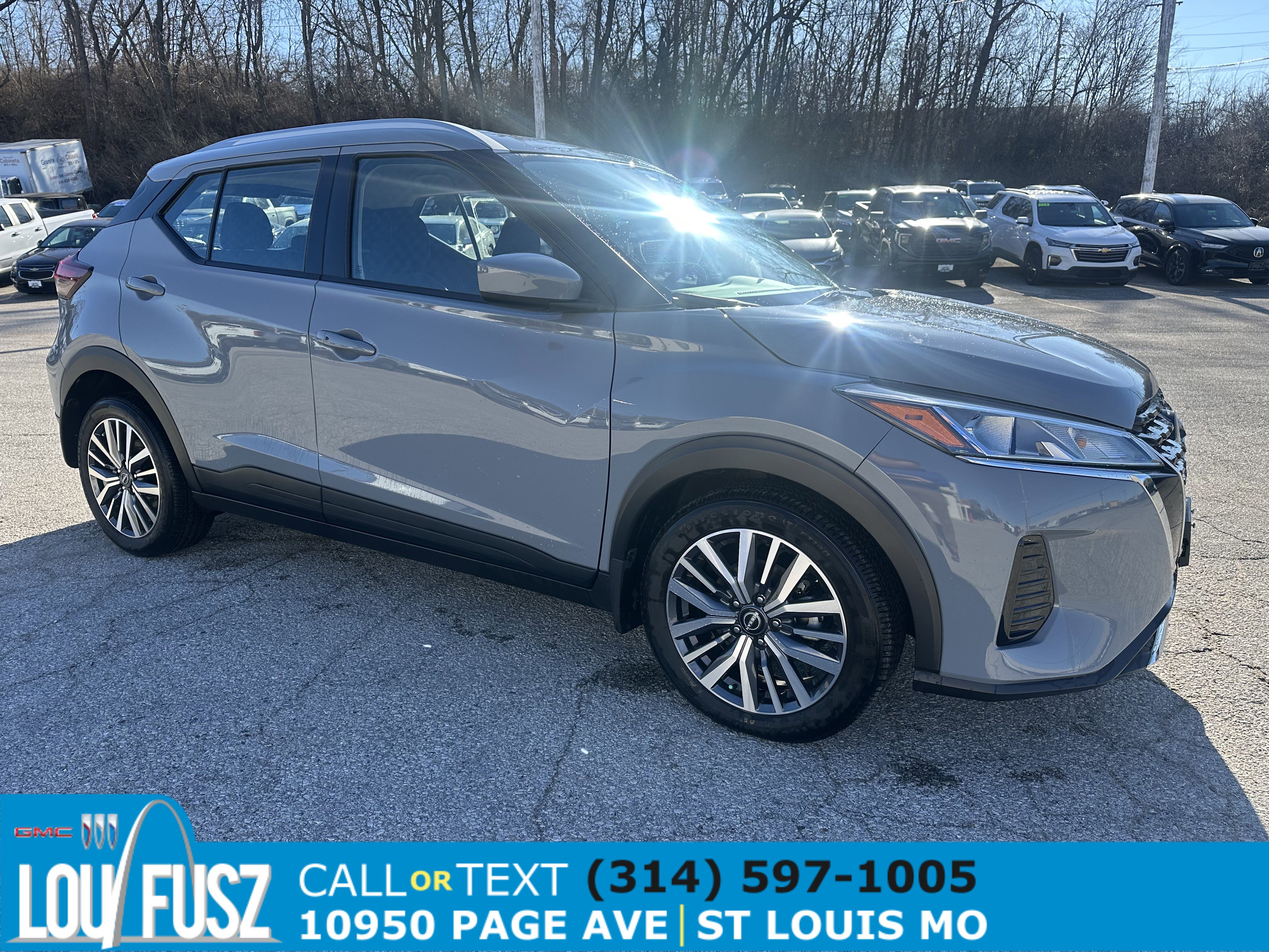 2024 Nissan Kicks SV's photo