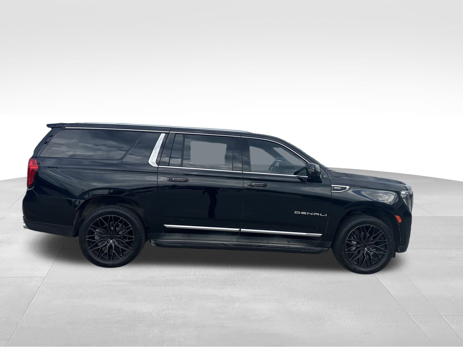 2021 Gmc Yukon XL Denali photo 3