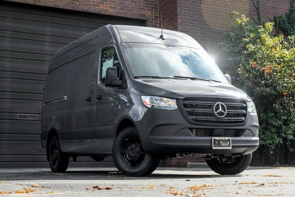 2026 Mercedes-Benz Sprinter Cargo Van Base's photo