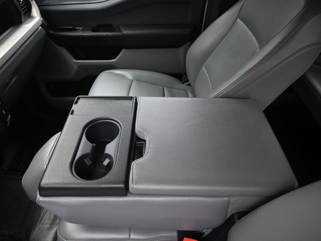 2024 Ford F-250 photo 21