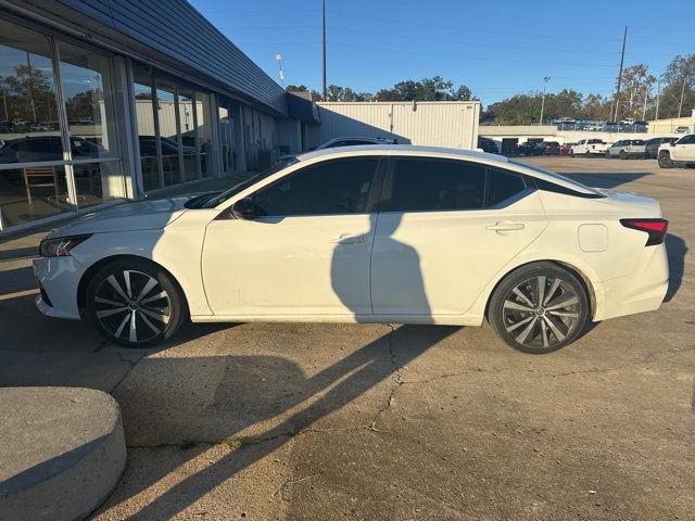 2022 Nissan Altima 2.5 SR photo 4