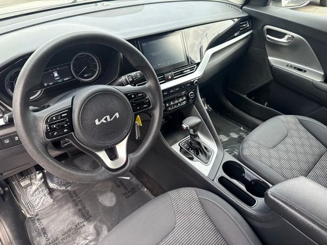 2022 Kia Niro LX photo 25