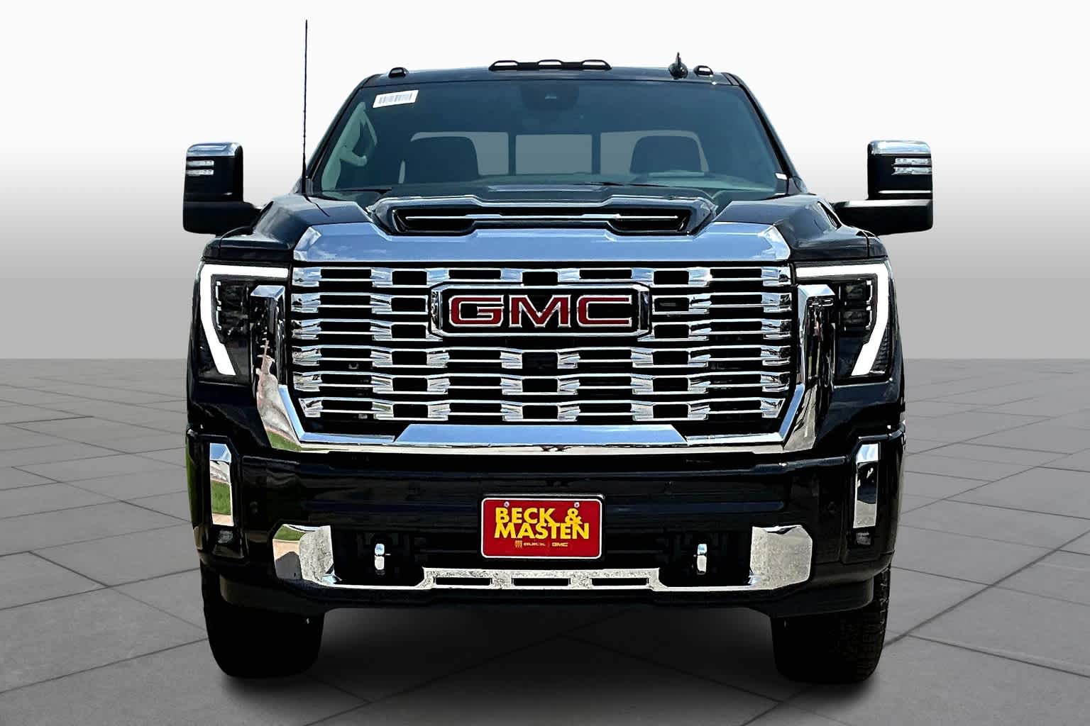 2025 Gmc Sierra 2500 HD Denali photo 3
