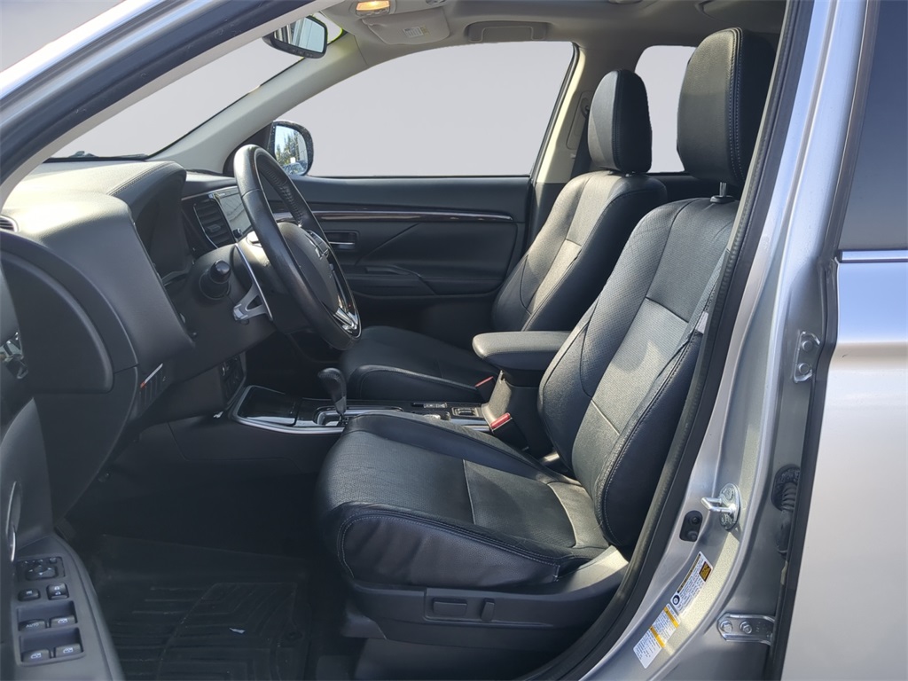 2018 Mitsubishi Outlander GT photo 8