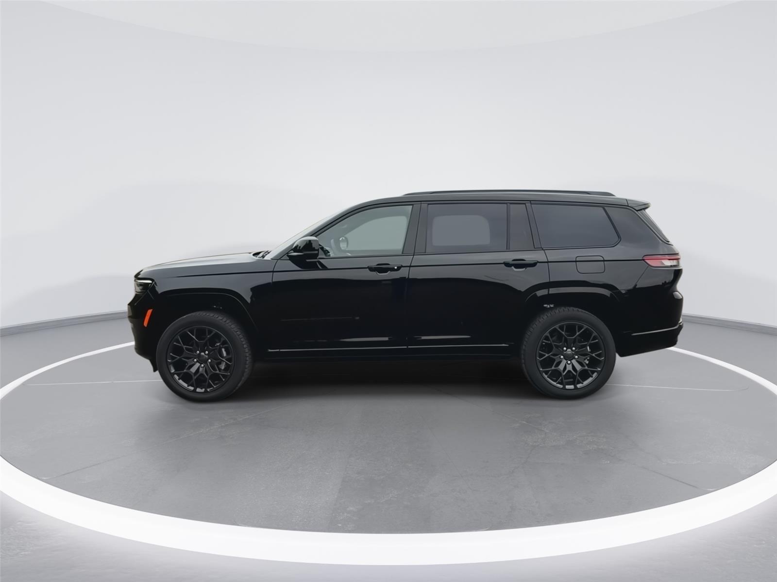 2025 Jeep Grand Cherokee L Summit photo 5