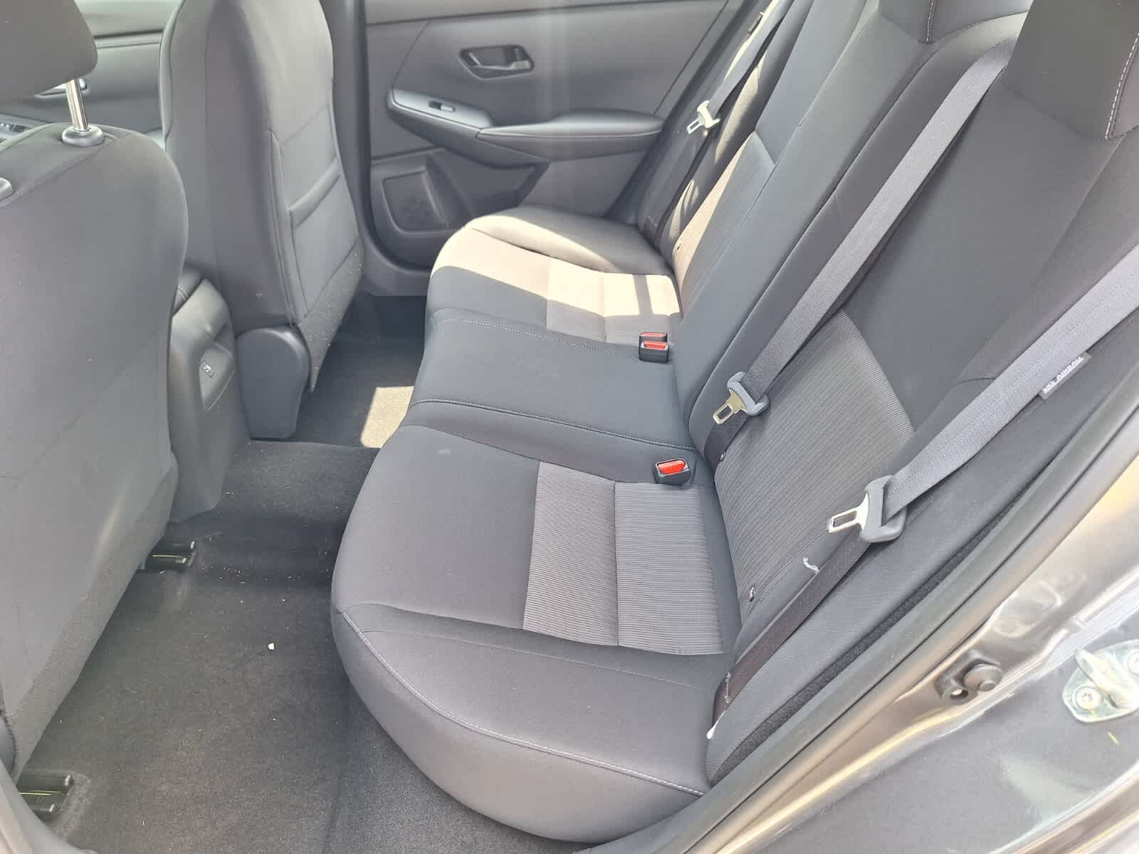 2025 Nissan Sentra SV photo 22