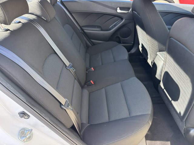 2017 Kia Forte LX Base photo 4