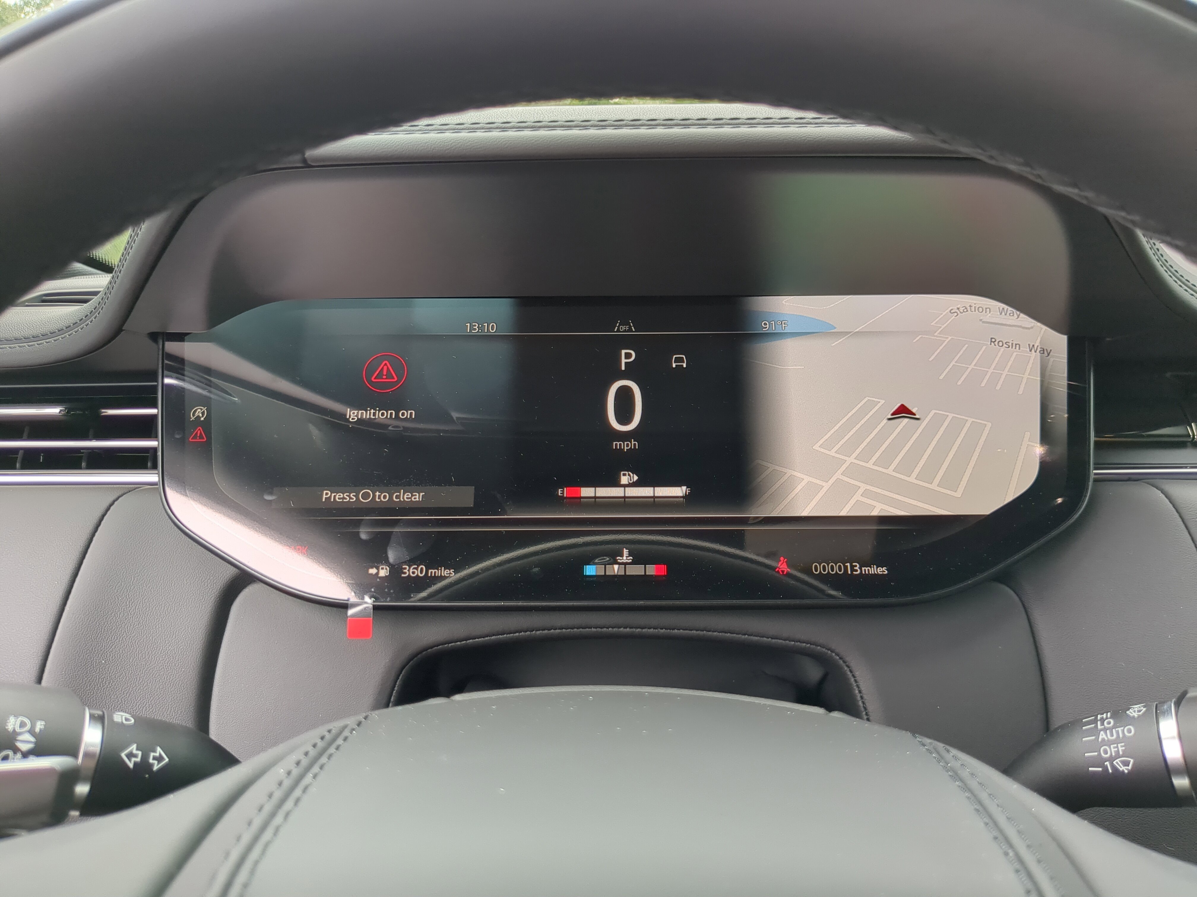 2025 Land Rover Range Rover SE photo 15