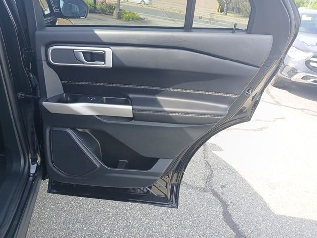 2021 Ford Explorer XLT photo 22