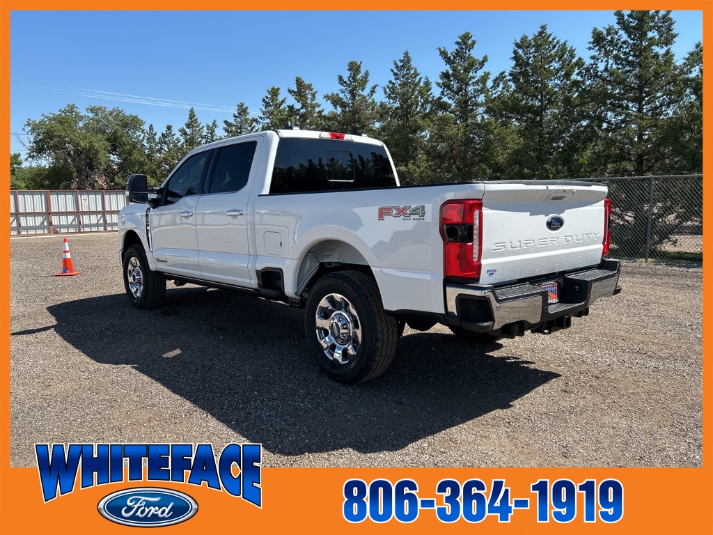 2025 Ford F-250 photo 3