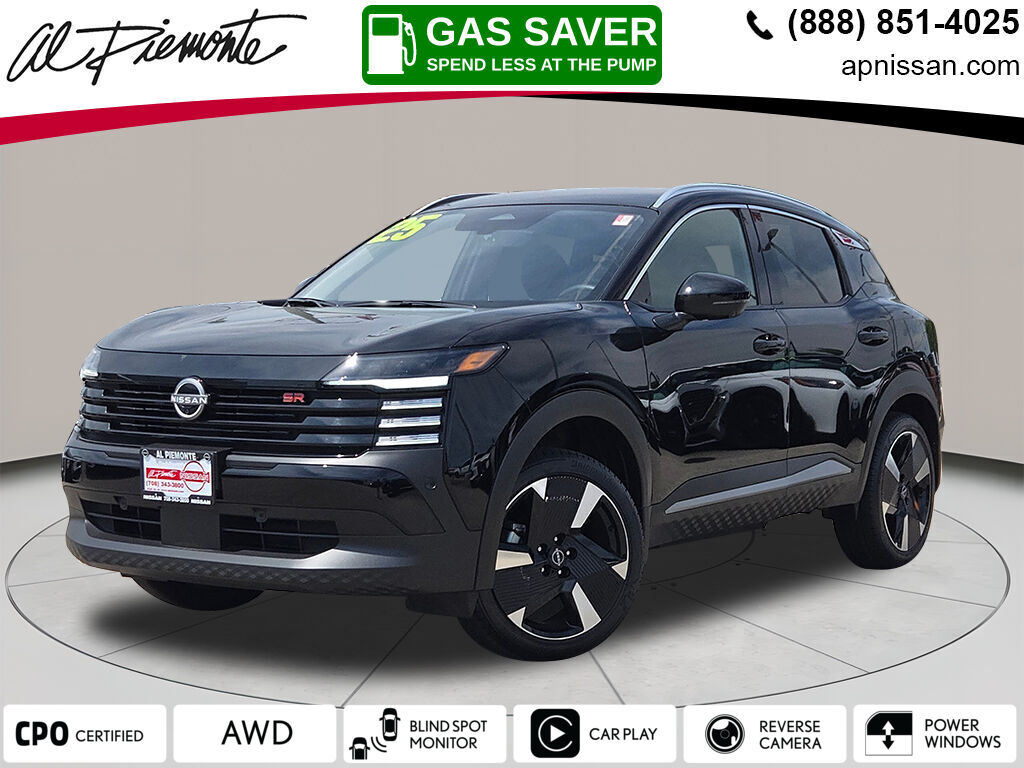 2025 Nissan Kicks SR AWD's photo