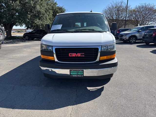 2023 Gmc Savana Cargo 2500 photo 2