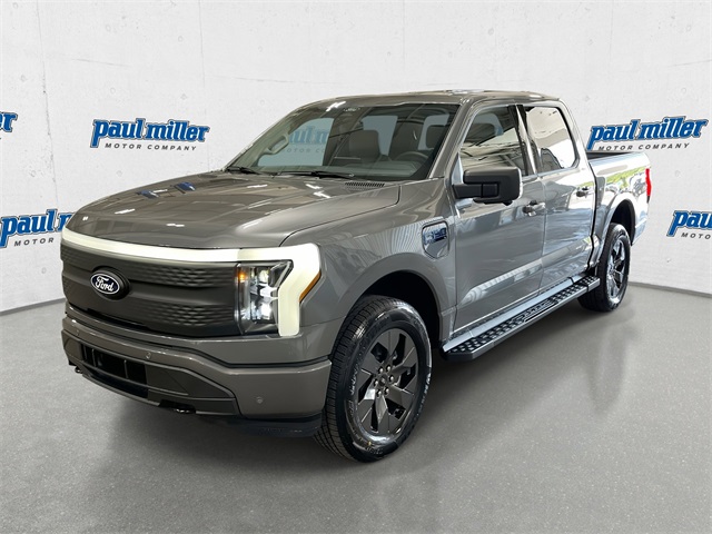 2025 Ford F-150 Lightning Flash's photo