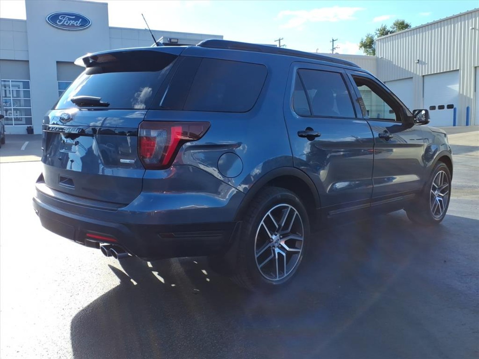 2019 Ford Explorer Sport photo 4