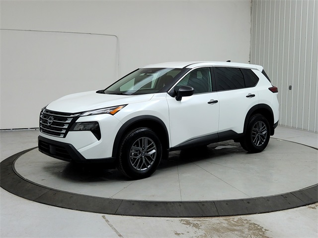 2025 Nissan Rogue S photo 3
