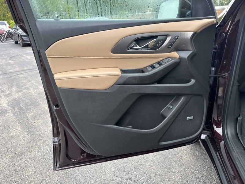 2022 Chevrolet Traverse Premier photo 13