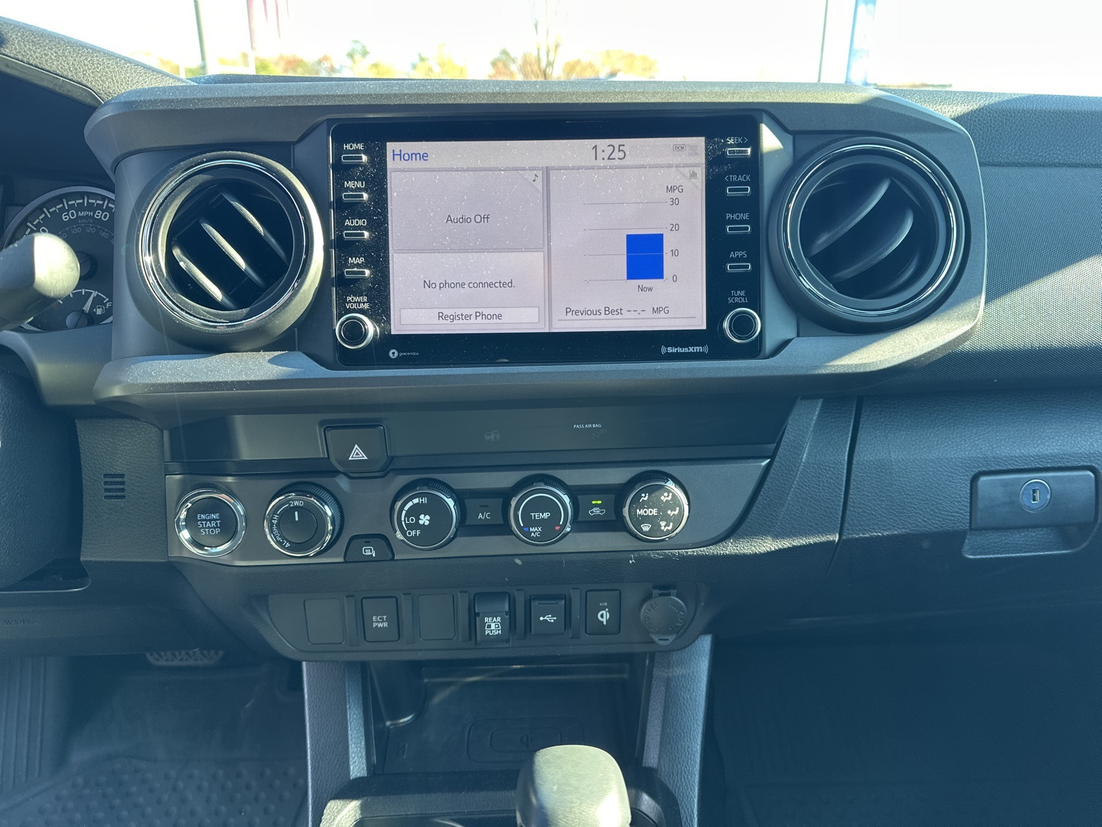 2020 Toyota Tacoma TRD Off-Road photo 4