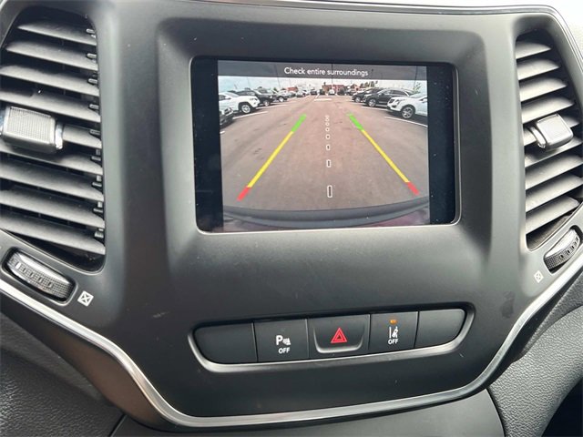 2021 Jeep Cherokee Latitude Lux photo 17