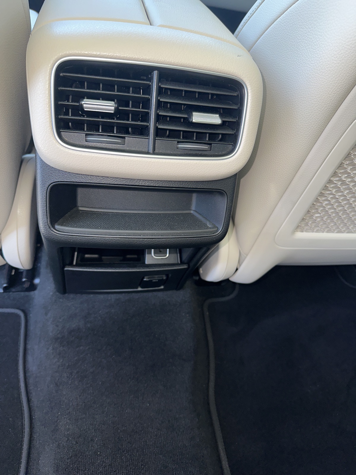 2023 Mercedes Benz GLE 350 photo 3