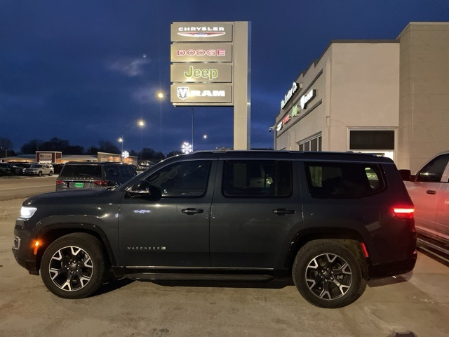 2023 Jeep Wagoneer Series III's photo