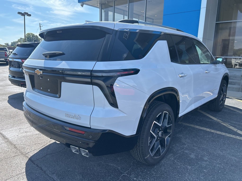 2026 Chevrolet Traverse High Country photo 2