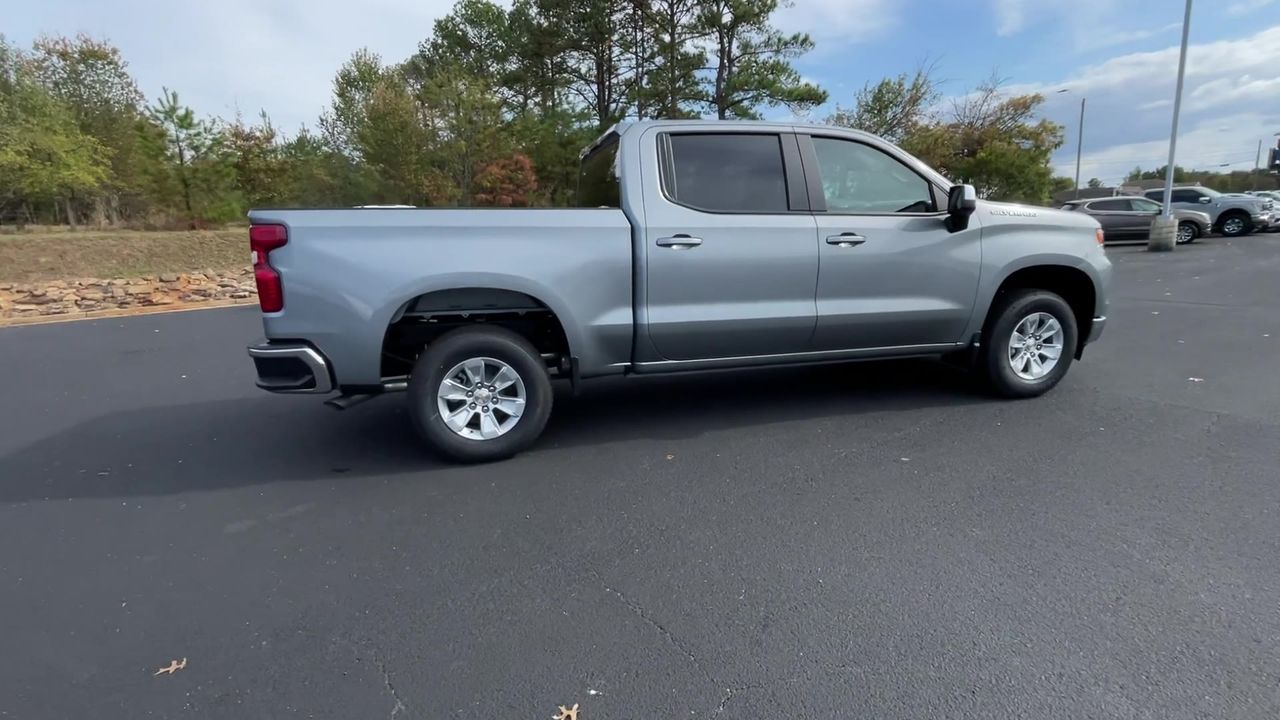 2025 Chevrolet Silverado 1500 LT photo 38