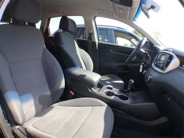 2017 Kia Sorento LX photo 13