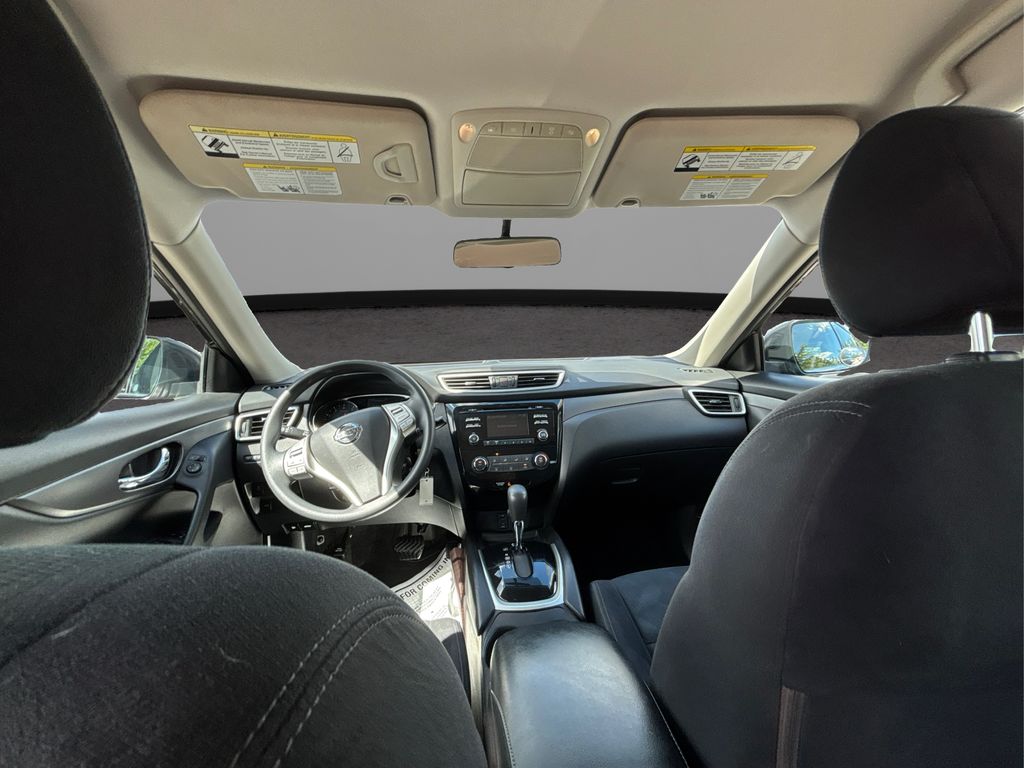 2016 Nissan Rogue S photo 22