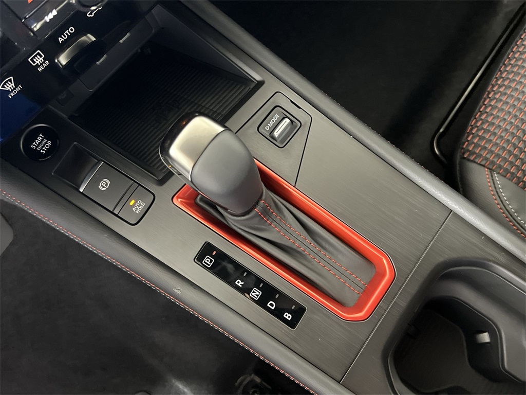 2026 Nissan Kicks SR photo 20