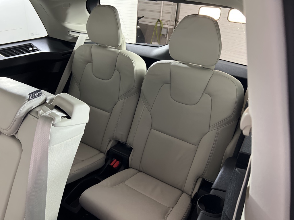 2024 Volvo XC90 Ultimate photo 19