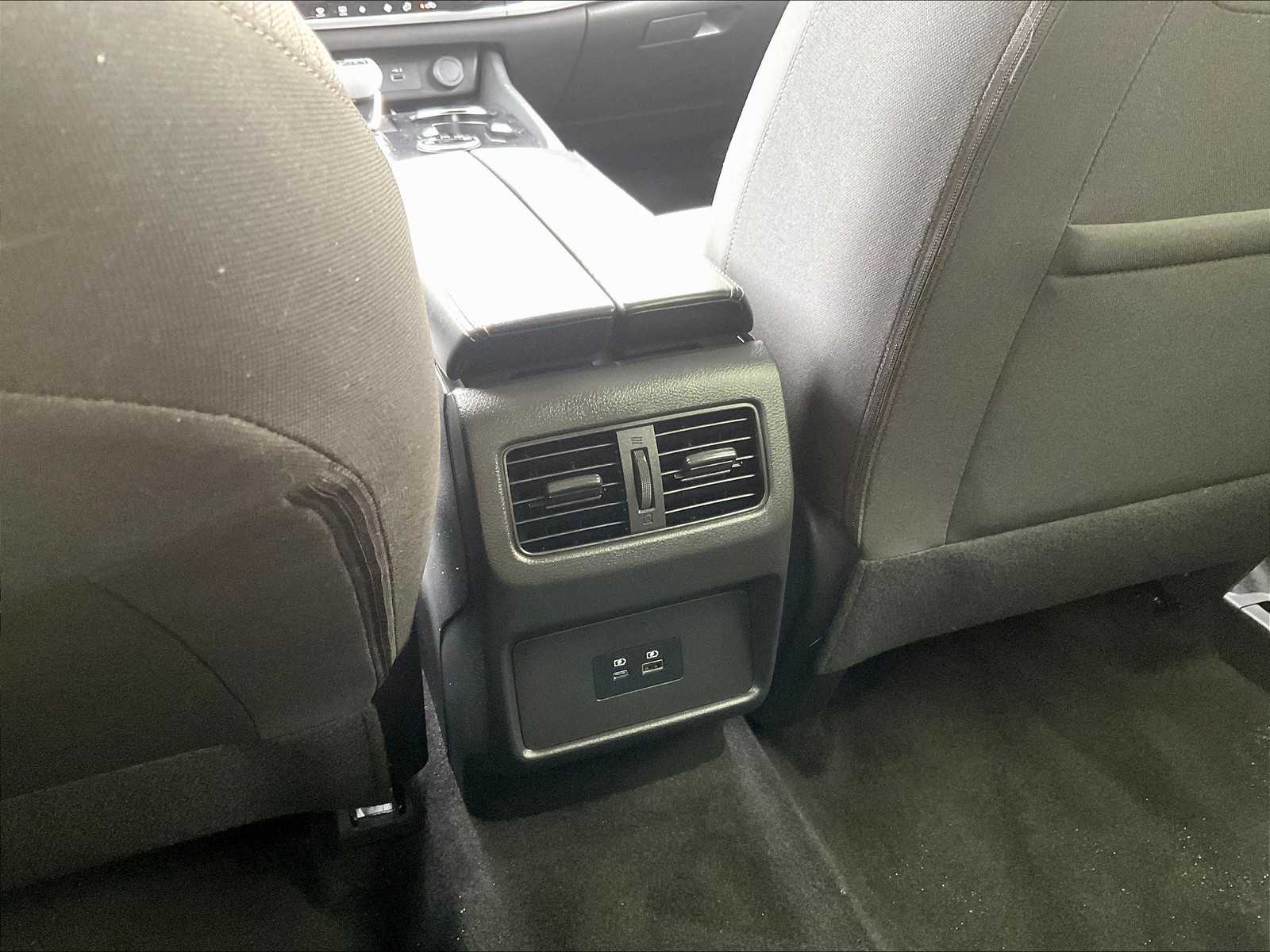 2023 Nissan Rogue SV photo 25