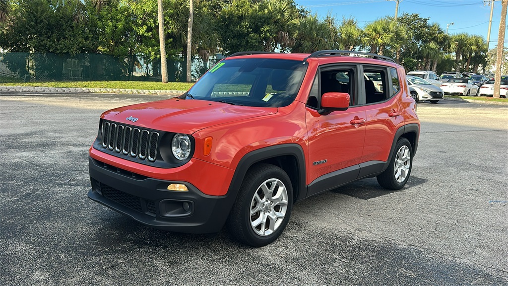 2017 Jeep Renegade Latitude North Edition photo 3