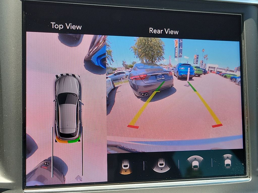 2024 Maserati Levante GT photo 10