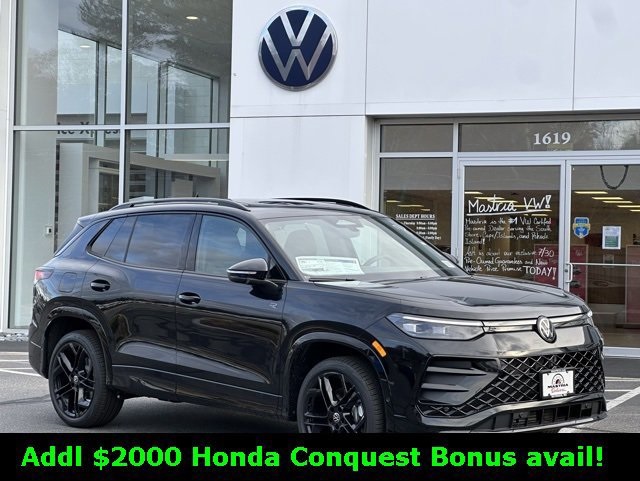 2026 Volkswagen Tiguan SE R-LINE BLACK's photo