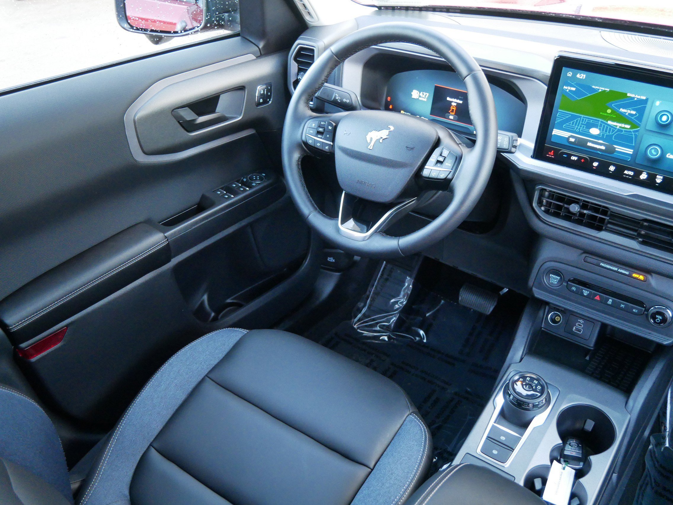 2025 Ford Bronco Sport Outer Banks photo 4