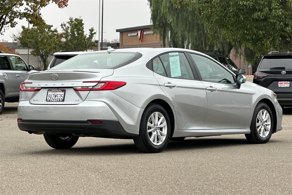 2026 Toyota Camry photo 4
