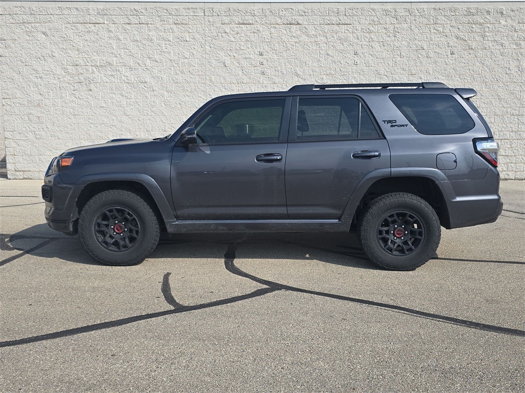 2022 Toyota 4Runner TRD Sport 4WD photo 7