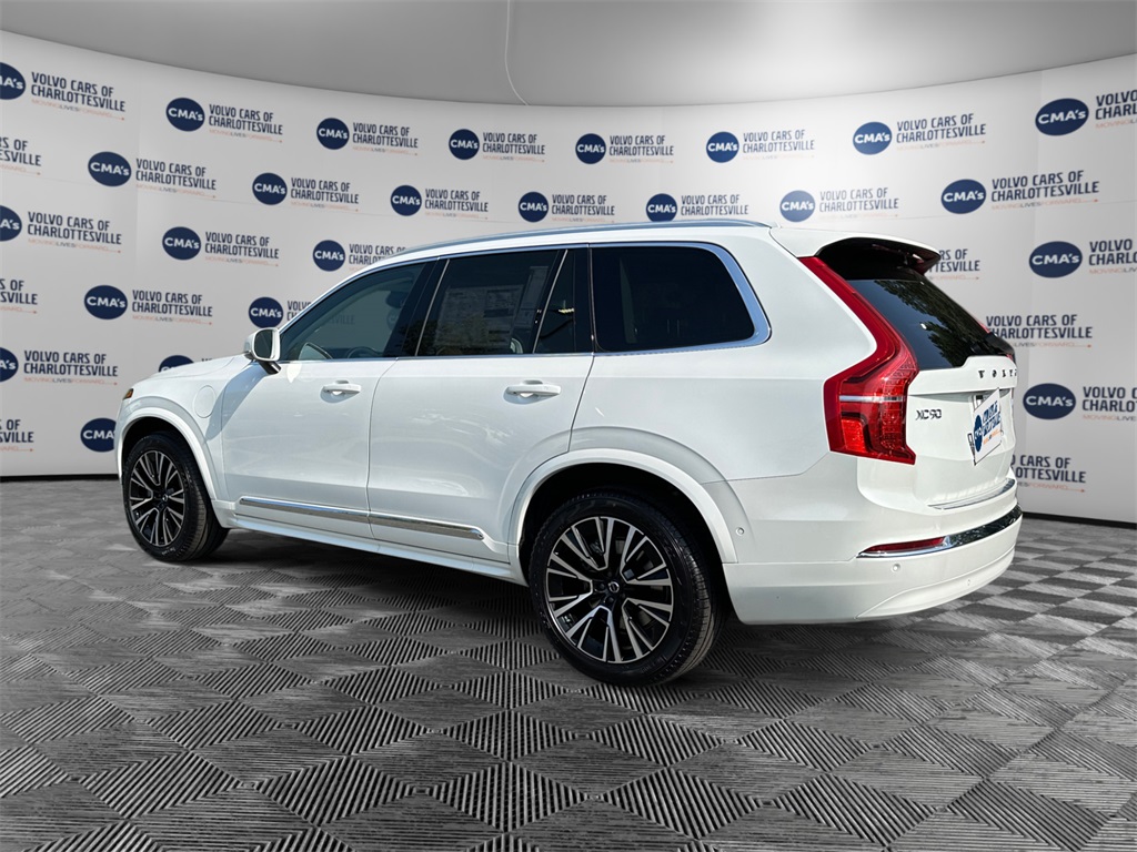 2025 Volvo XC90 Recharge T8 Plus photo 3