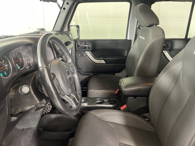 2017 Jeep Wrangler Unlimited Rubicon photo 16