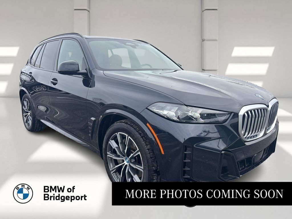 2024 BMW X5 50e's photo