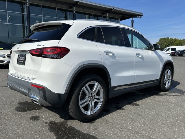 2022 Mercedes Benz GLA 250 4MATIC photo 4